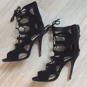 Black open toe heels 7.5